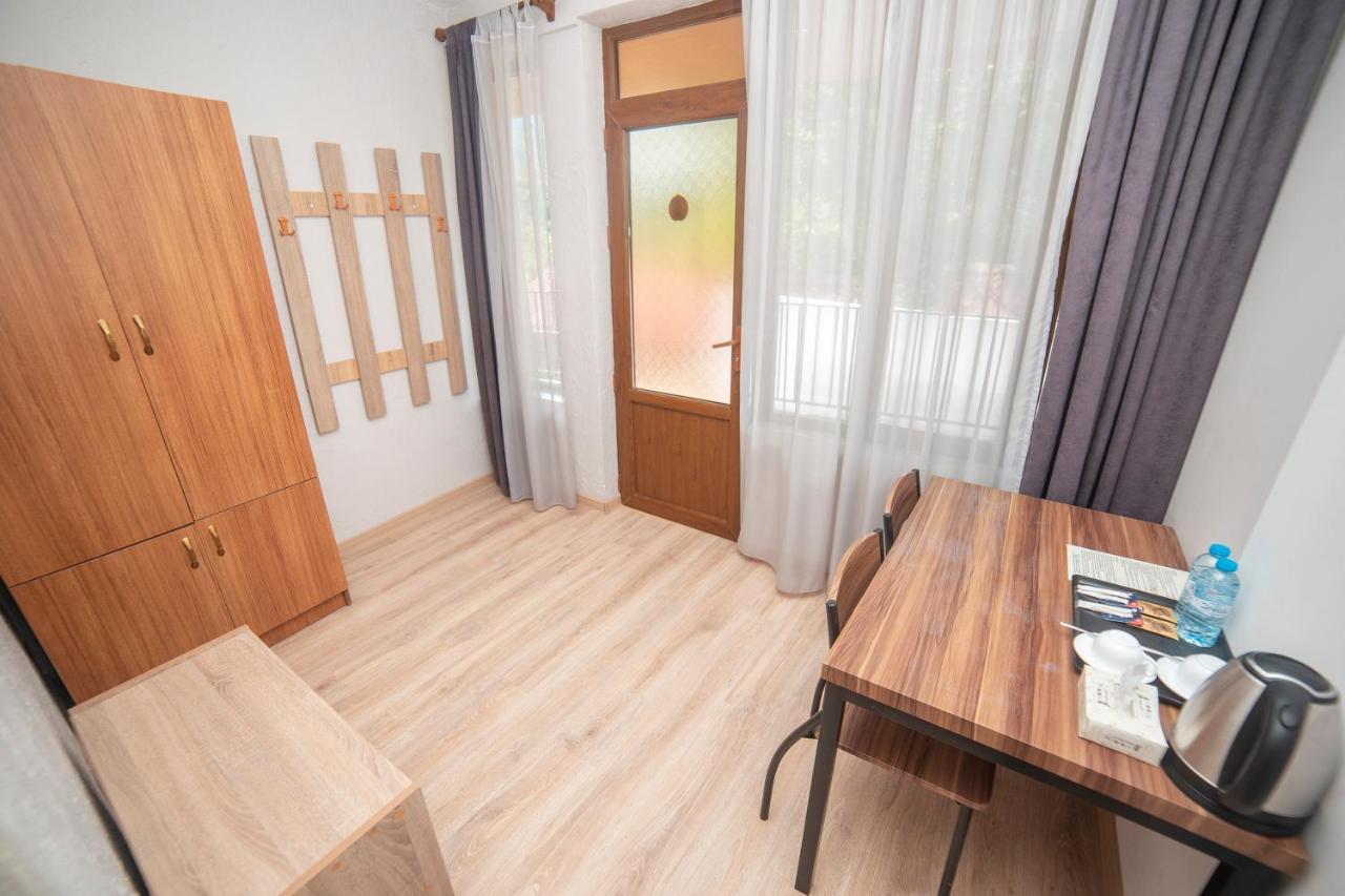 Hotel Popock Dilijan 1 Esterno foto