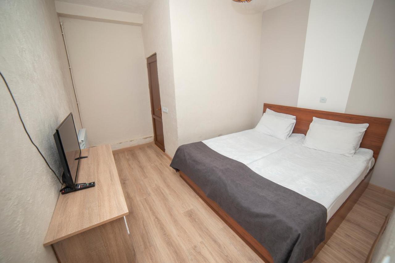 Hotel Popock Dilijan 1 Esterno foto